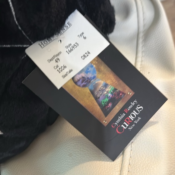 Cynthia Rowley Spider Pillows - Picture 3 of 3